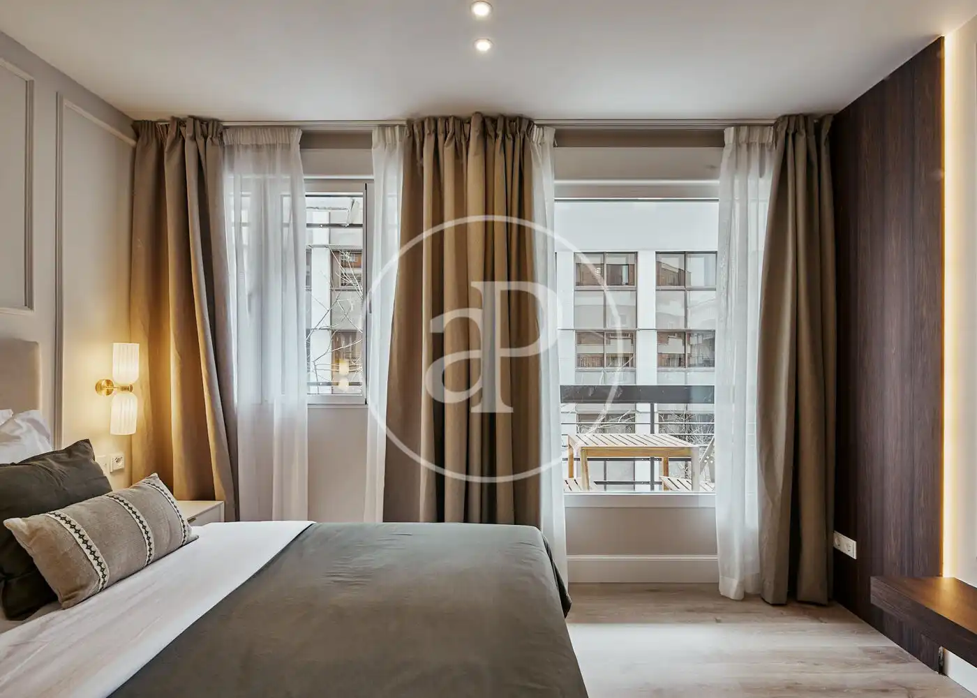 Bedroom of Flat for sale in Madrid  with Air Conditioner, Heating and Terrace