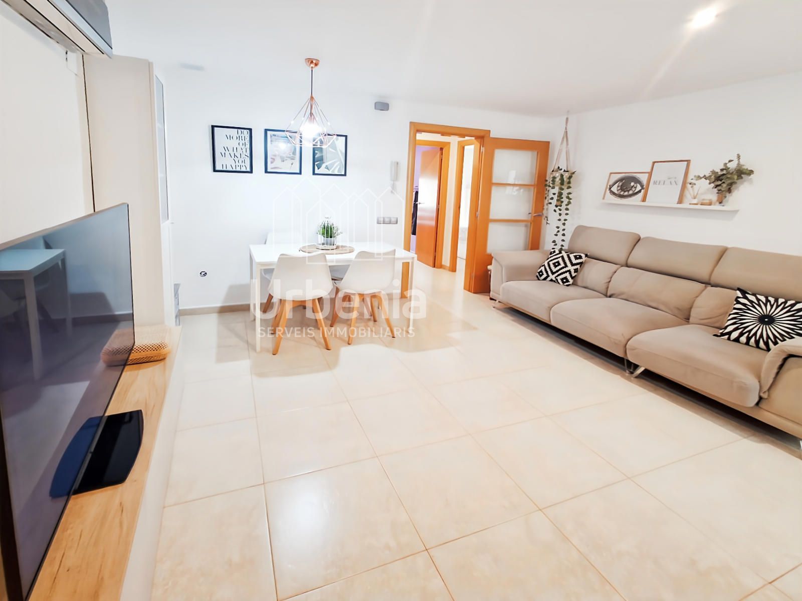 Sala de estar de Piso en venta en Mataró con Calefacción, Terraza y Trastero