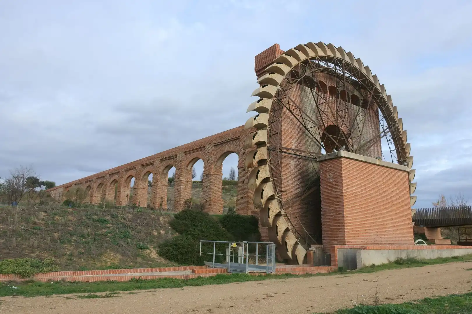 Exterior view of Flat for rent in Aranjuez  with Air Conditioner, Heating and Furnished