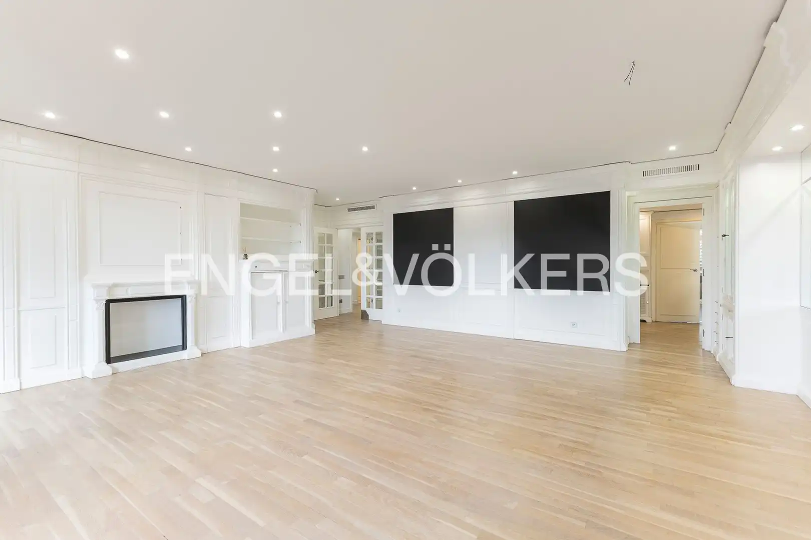 Flat with terrace to rent in Les Corts