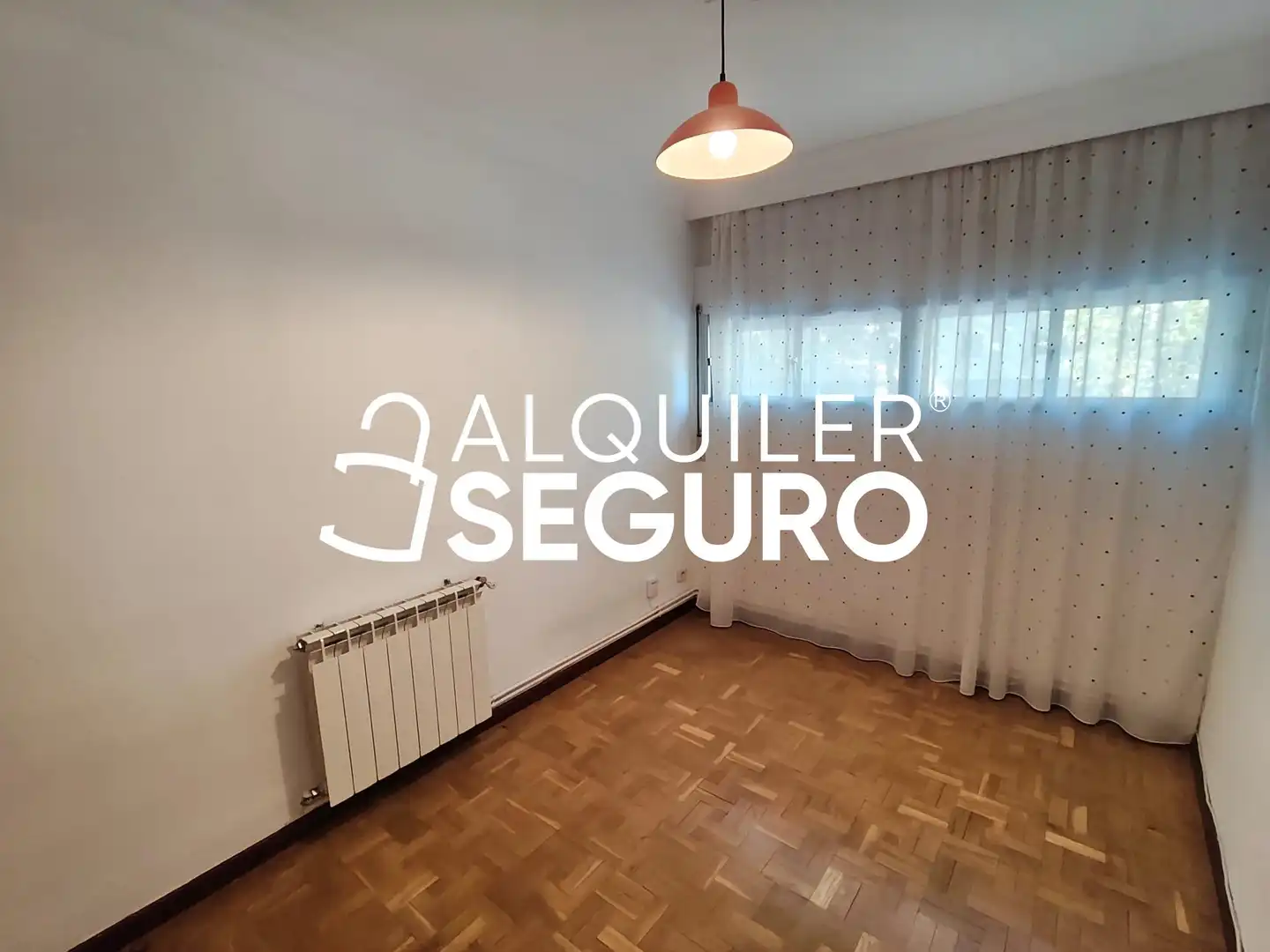 Habitación de Piso de alquiler en Fuencarral - El Pardo