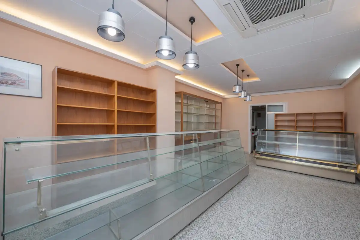 Locale commerciale in vendita a Carrer del Cop, imagen 3