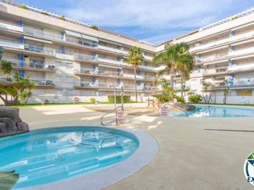 Apartament amb ascensor en venda a PORT CANIGÓ