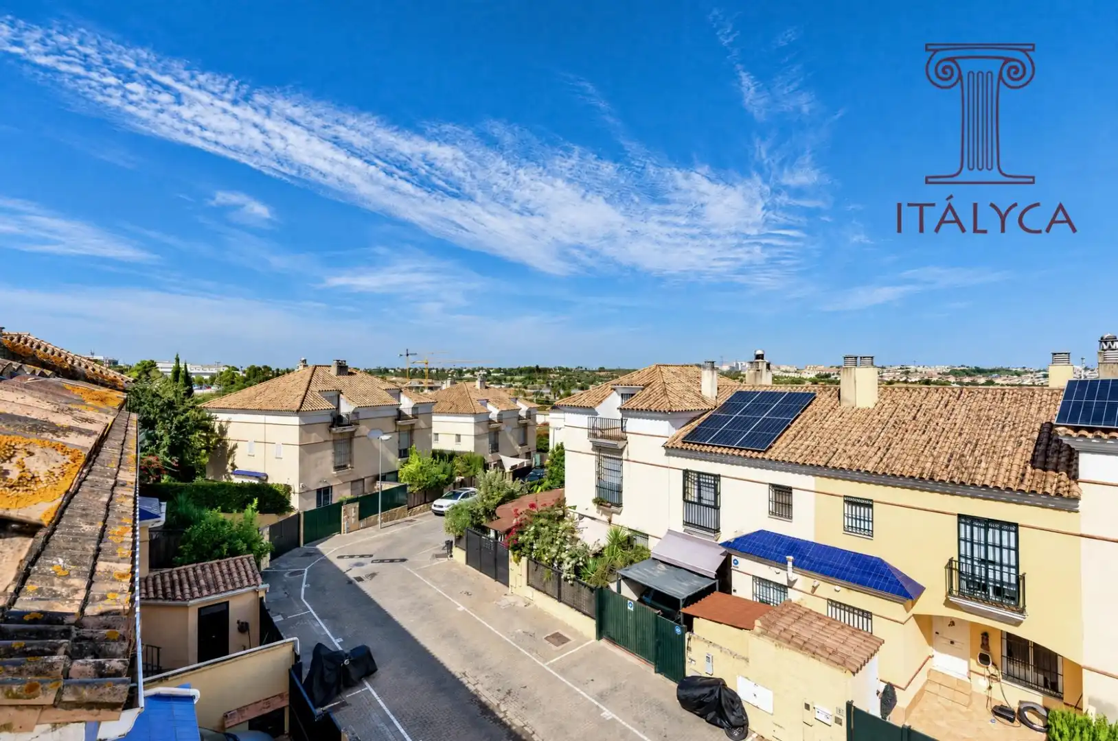Casa aparellada amb terrassa en venda a Avenida Avenida Clara Campoamor, imagen 20