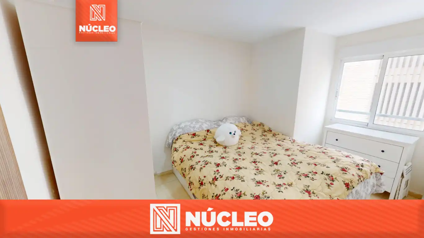 Dormitori de Pis en venda en Alicante / Alacant amb Moblat, Rentadora i Balcó