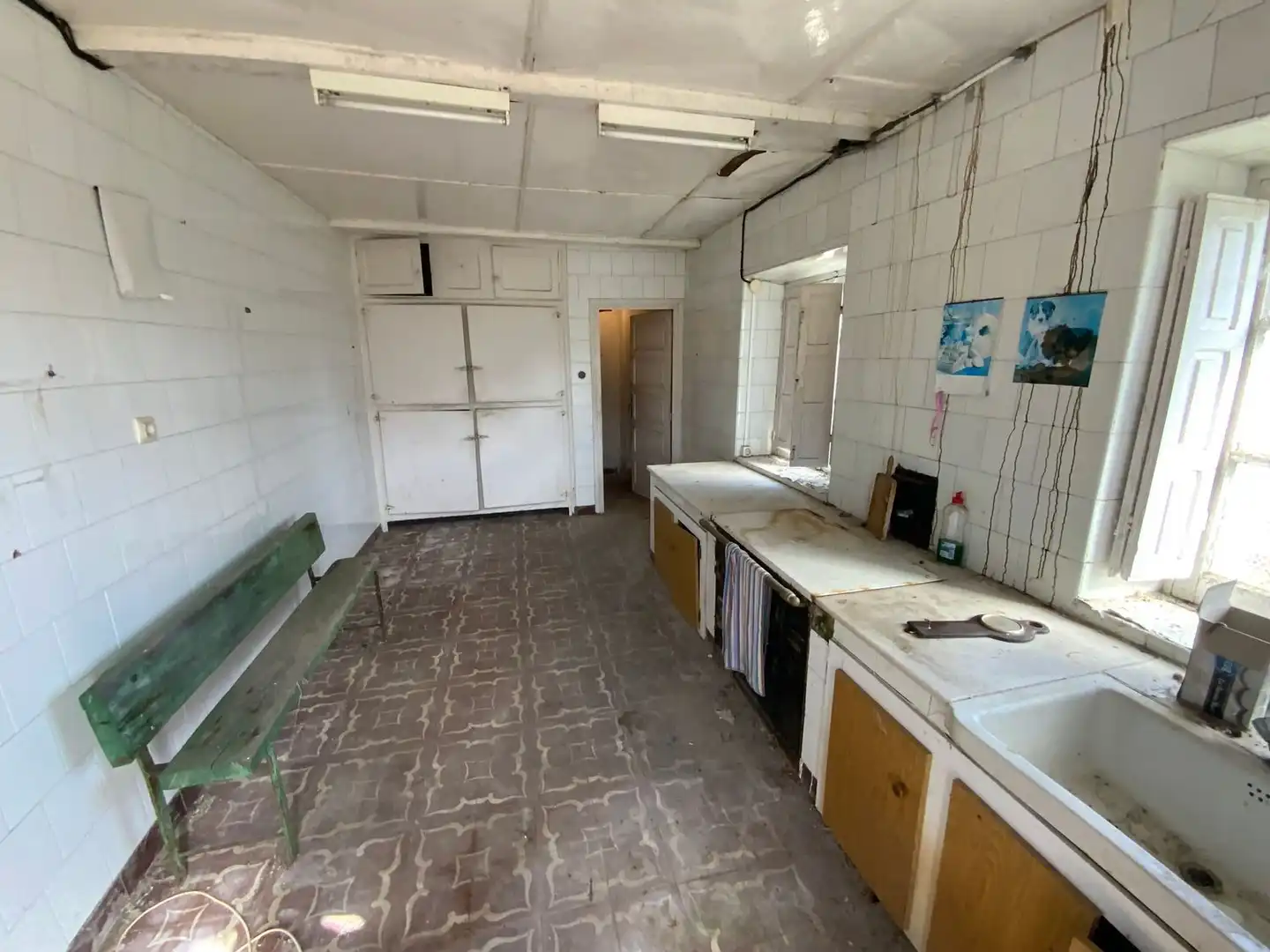 Cuina de Casa o xalet en venda en Valdés - Luarca amb Terrassa i Piscina