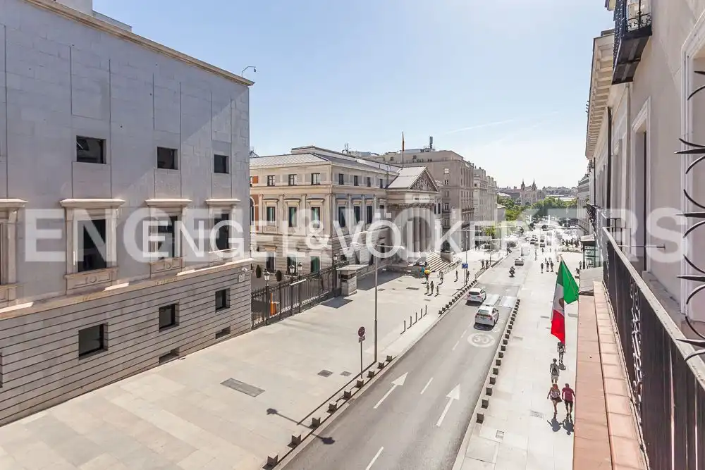 Vista exterior de Garaje en venta en Madrid
