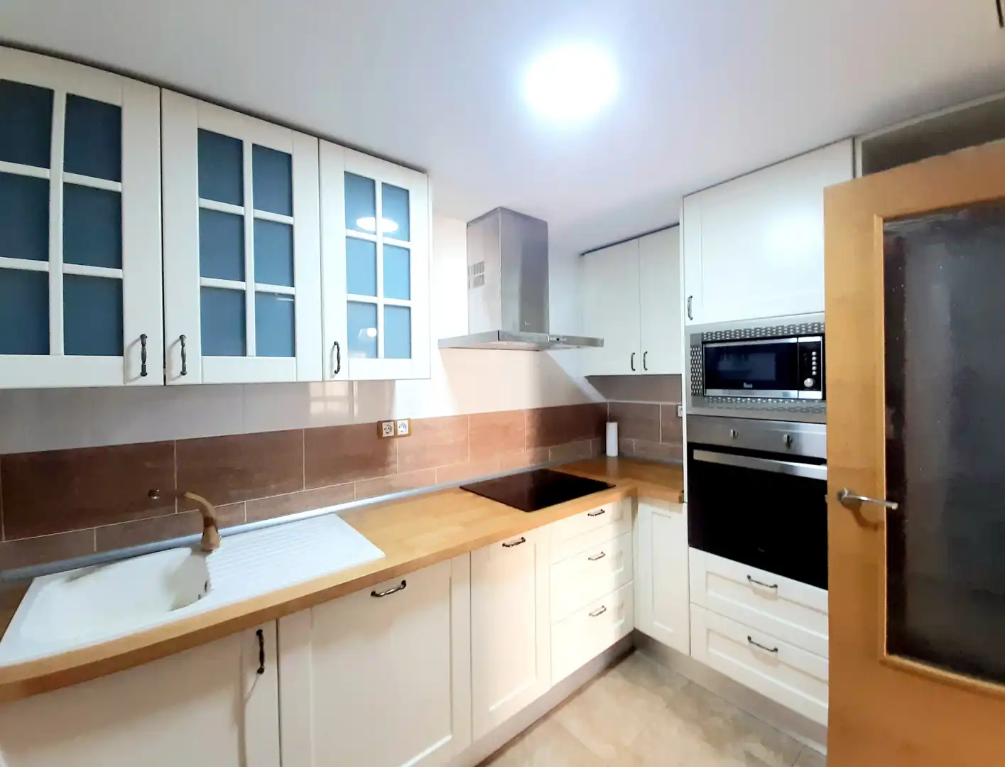 Kitchen of Flat for sale in Archena  with Air Conditioner, Heating and Storage room