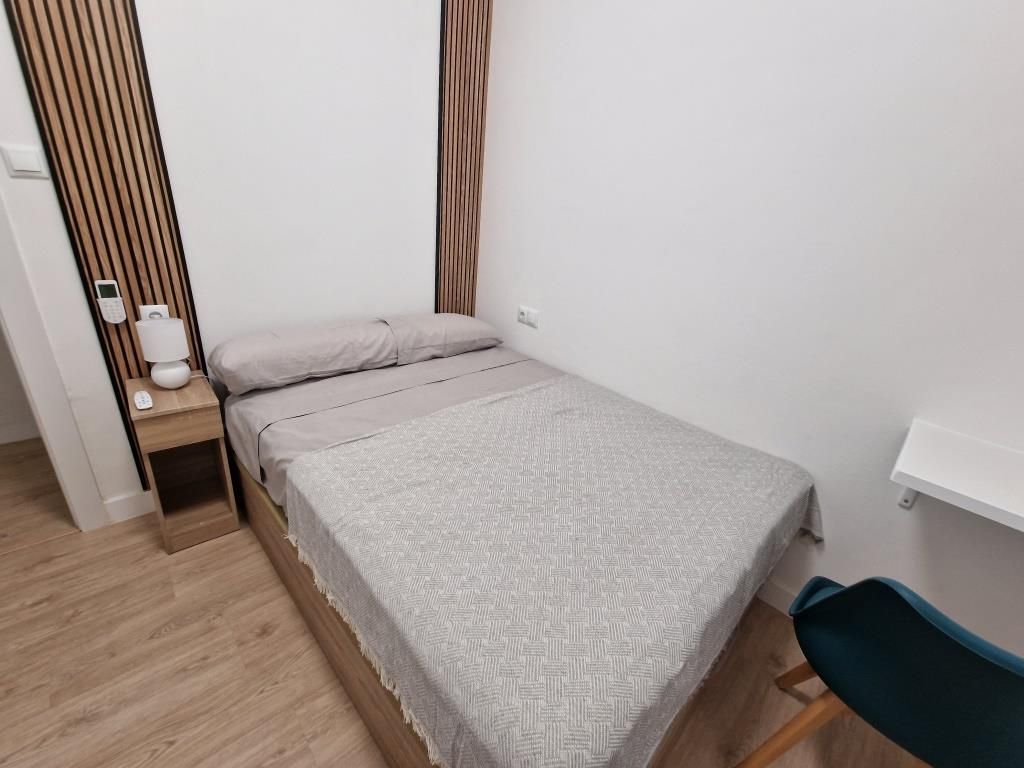 Bedroom of Flat to share in Ourense Capital   with Heating, Furnished and Internet