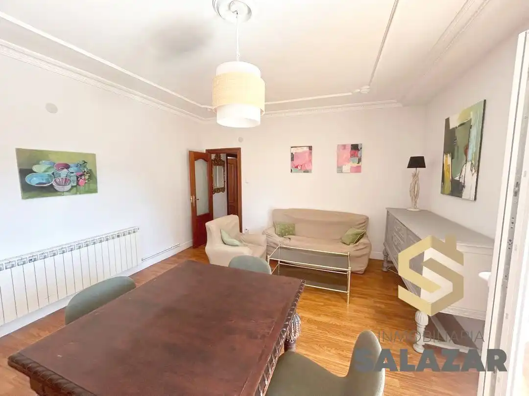 Sala d'estar de Pis de lloguer en Bilbao  amb Calefacció i Terrassa