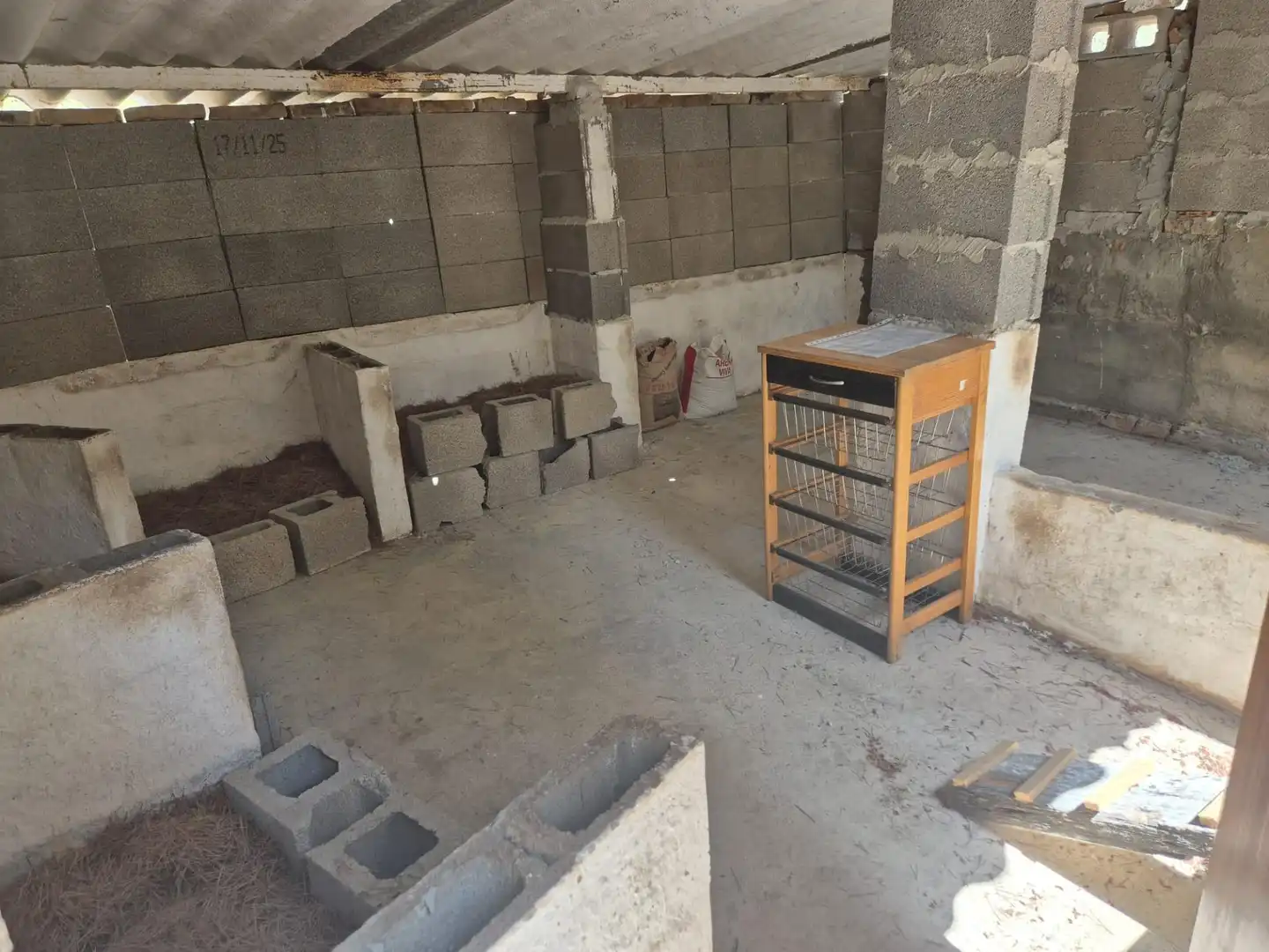 Houses for sale in Marines  with Furnished