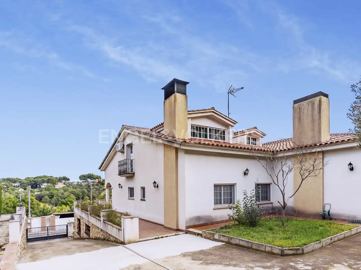Vista exterior de Casa o xalet en venda en Vespella de Gaià amb Aire condicionat, Calefacció i Jardí privat