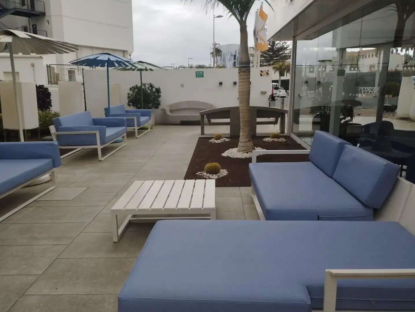 Terraza de Apartamento en venta en San Bartolomé de Tirajana con Balcón y Piscina comunitaria