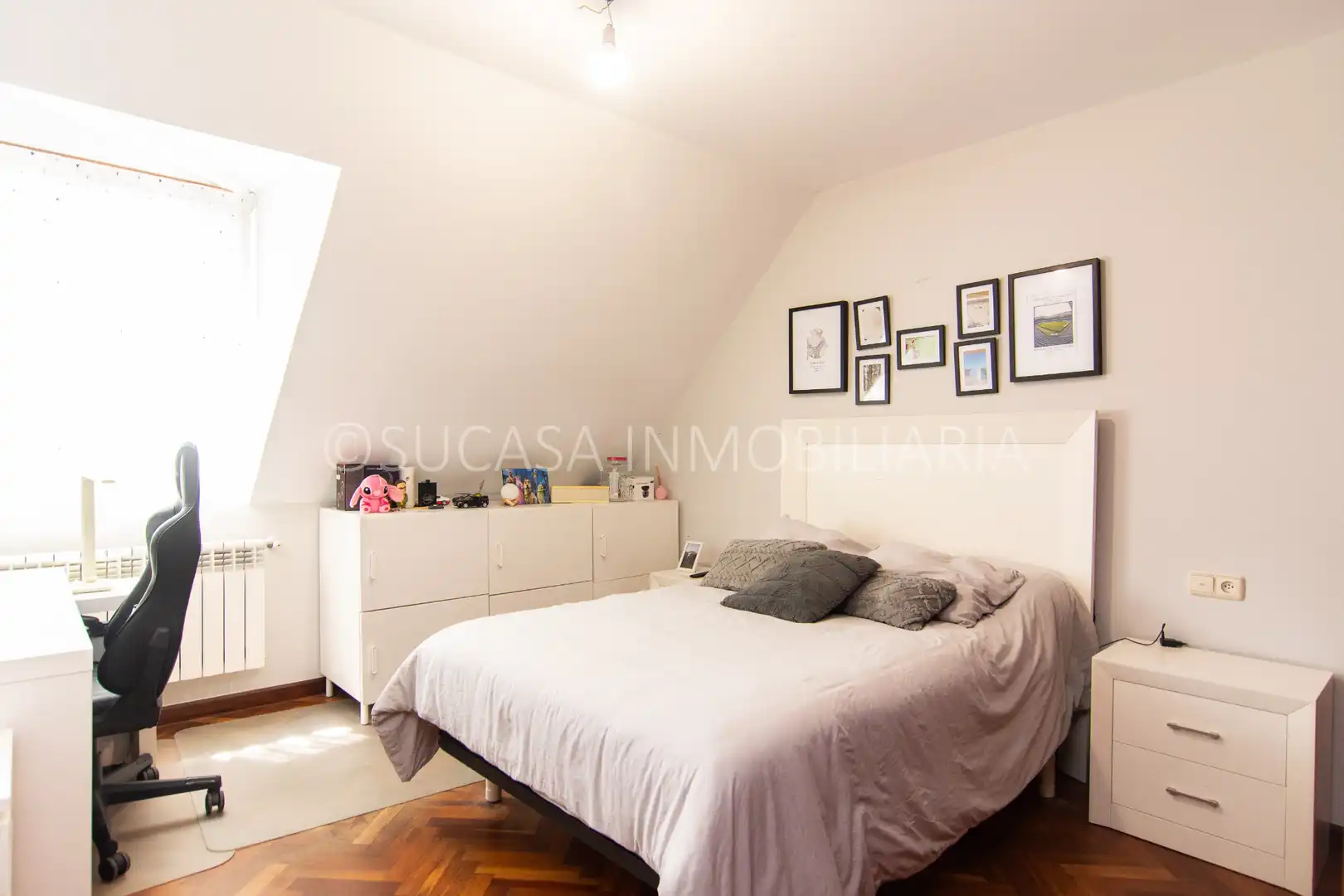 Bedroom of Detached homes for sale in Culleredo  with Air Conditioner, Heating and Parquet flooring