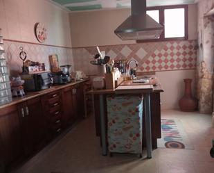 Kitchen of Single-family semi-detached for sale in Colmenar de Oreja  with Terrace