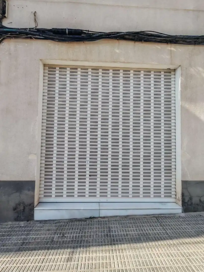 Vista exterior de Local de lloguer en Murcia