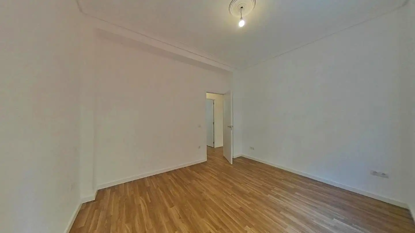 Bedroom of Flat for sale in Sevilla