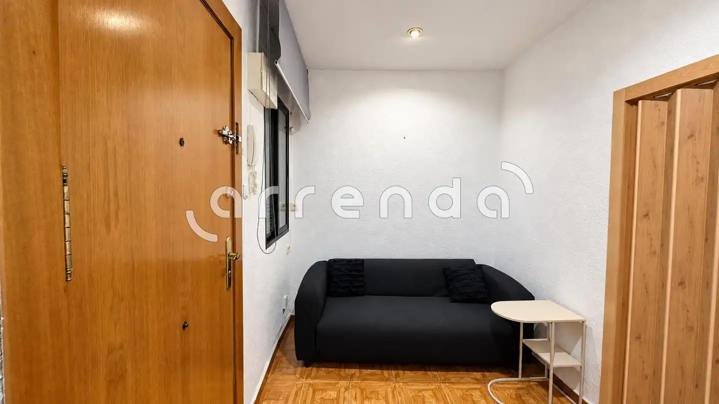 Apartament amb ascensor de lloguer a Calle de Peñuelas, imagen 4