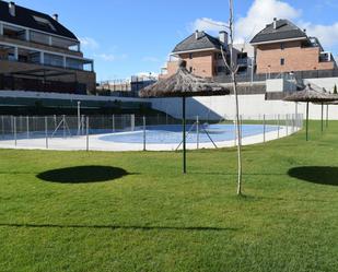 Piscina de Pis de lloguer en Boadilla del Monte amb Piscina