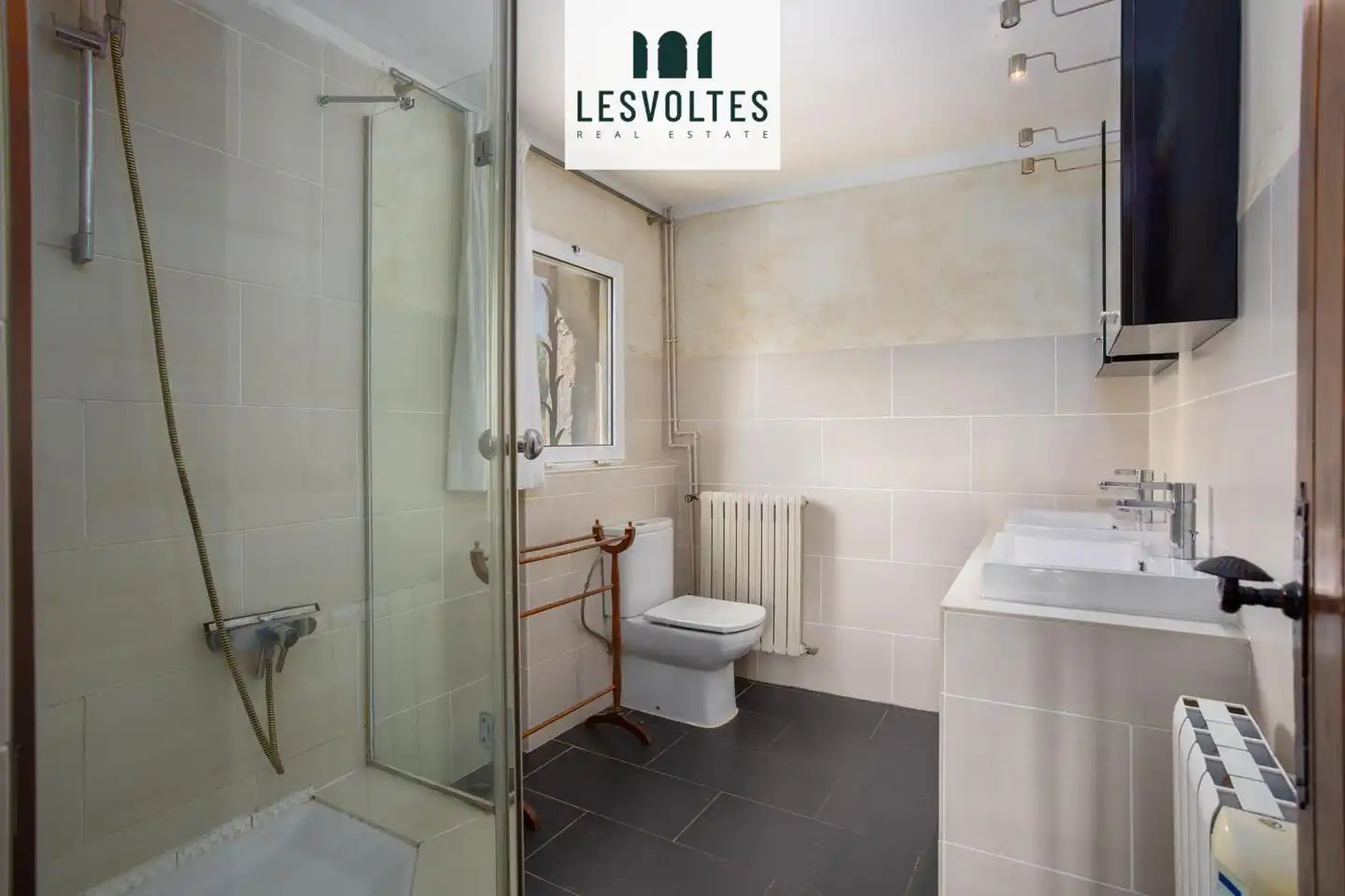 Baño de Casa o chalet en venta en Vall-llobrega con Calefacción, Jardín privado y Terraza