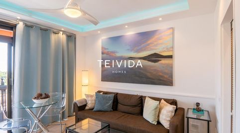 Foto 3 de Piso en venta en Calle Finlandia, San Eugenio Alto, Adeje