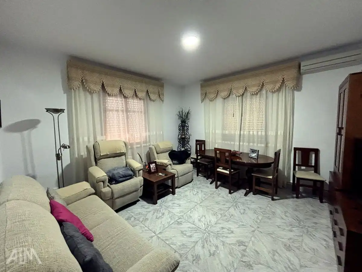 Living room of Houses for sale in Llanos del Caudillo  with Heating and Storage room