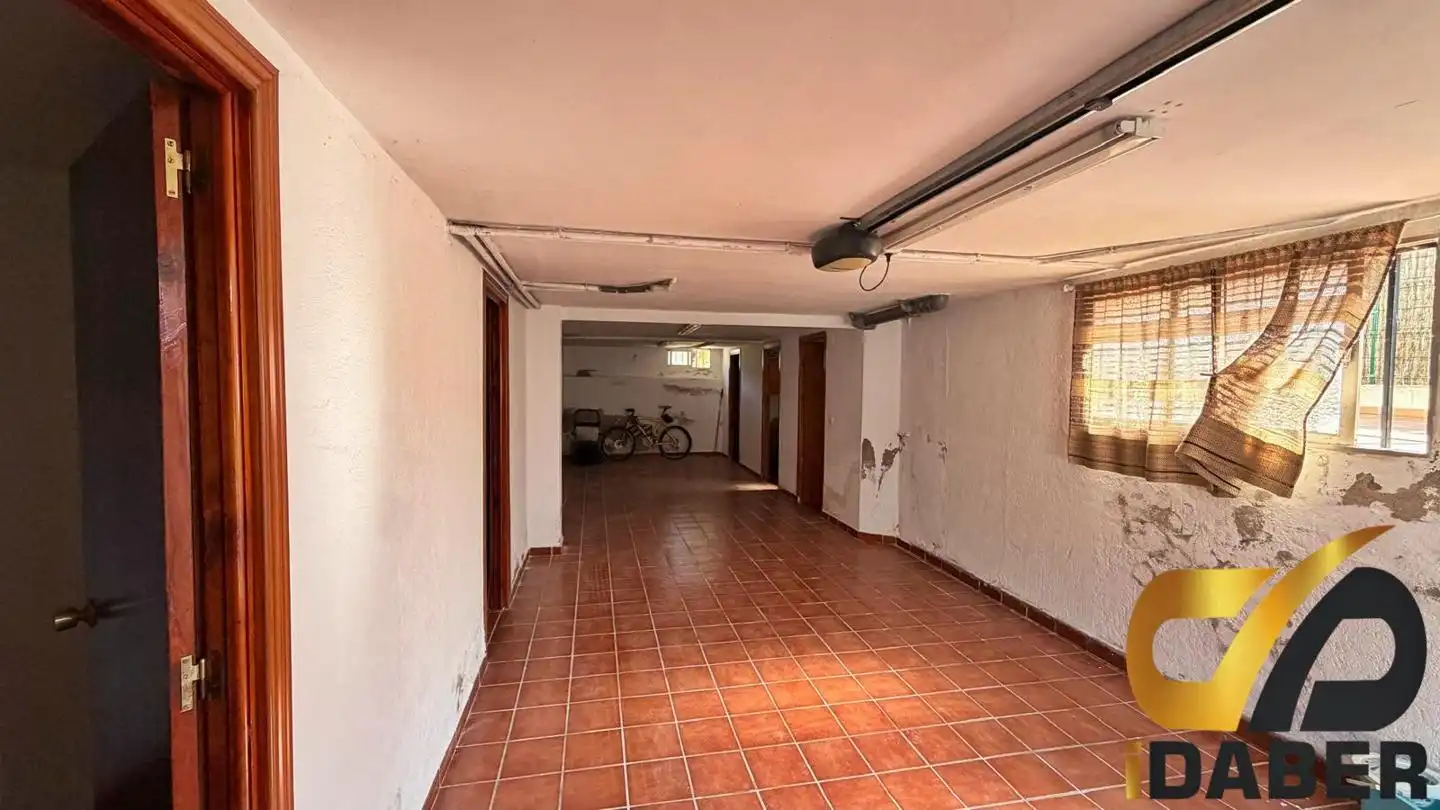 Houses for sale in Carranque  with Air Conditioner, Heating and Private garden