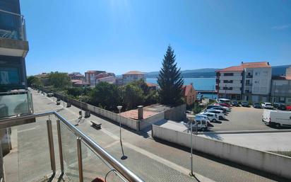 Vista exterior de Pis en venda en Rianxo amb Terrassa