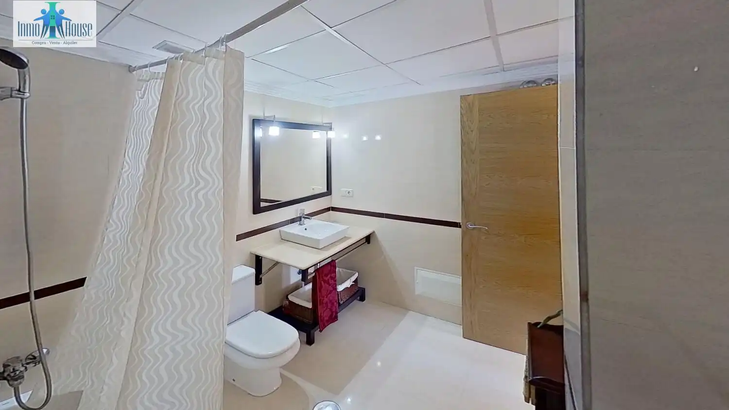 Baño de Piso en venta en Albacete con Aire acondicionado, Calefacción y Trastero