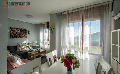 Sala d'estar de Dúplex en venda en Suances amb Calefacció i Balcó
