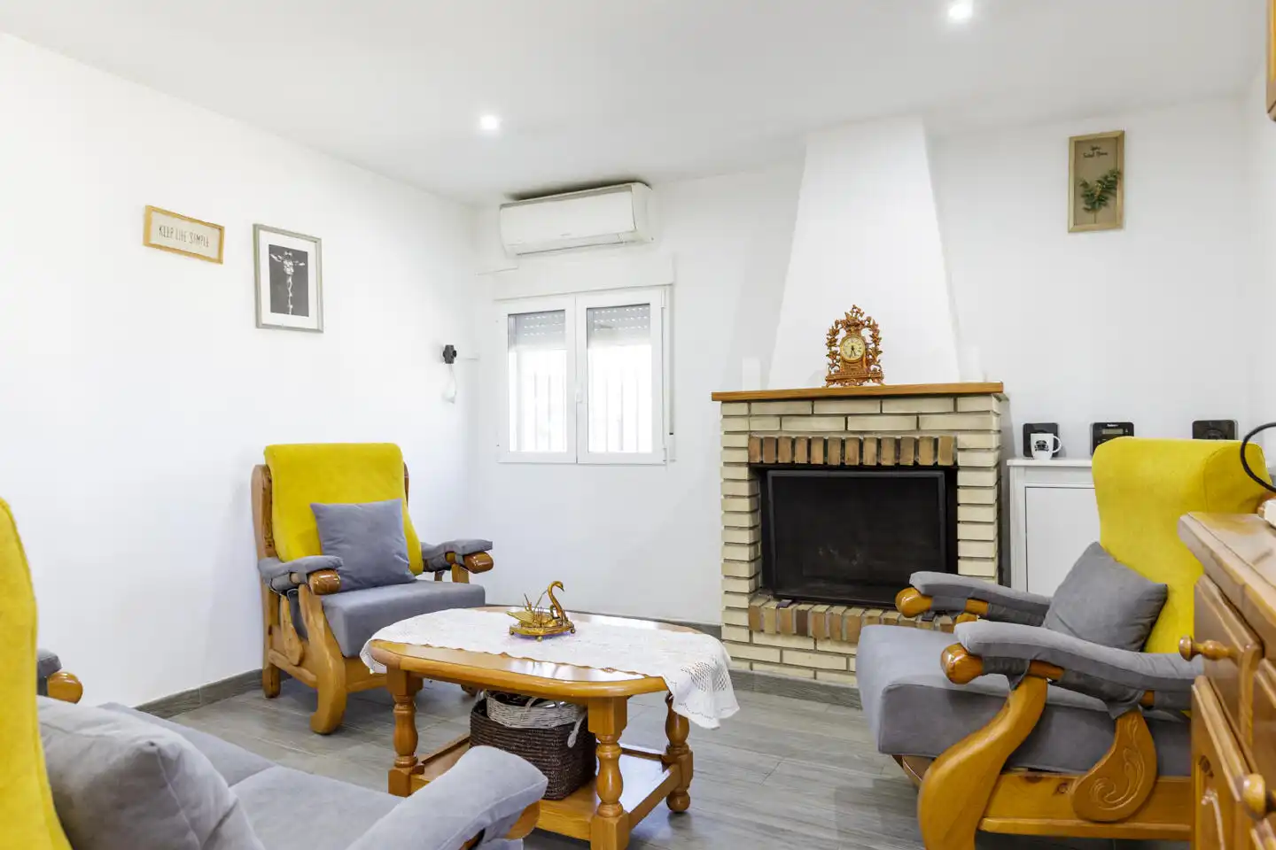Sala d'estar de Casa o xalet en venda en Zaragoza