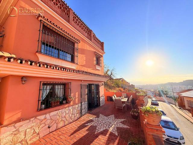 Casa-chalet en Venta en MALAGA NEGRO en Mangas Verdes - Las Flores - Parque del Sur