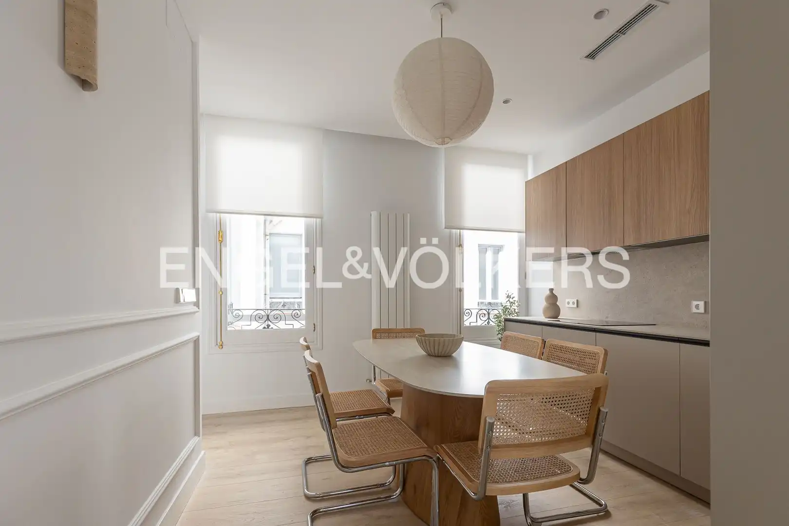 Dining room of Flat for sale in Madrid  with Air Conditioner, Heating and Furnished