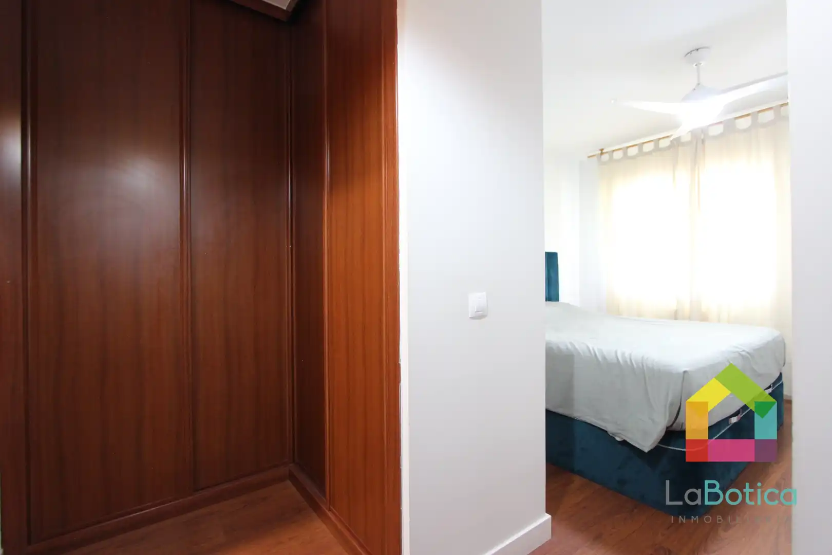 Habitación de Casa adosada de alquiler en Nambroca con Calefacción, Piscina y Horno
