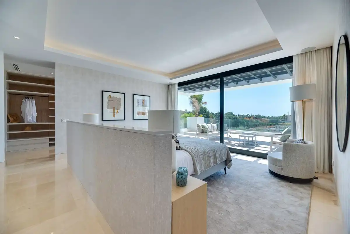 Chalet con piscina en venta en Milla de Oro, imagen 28