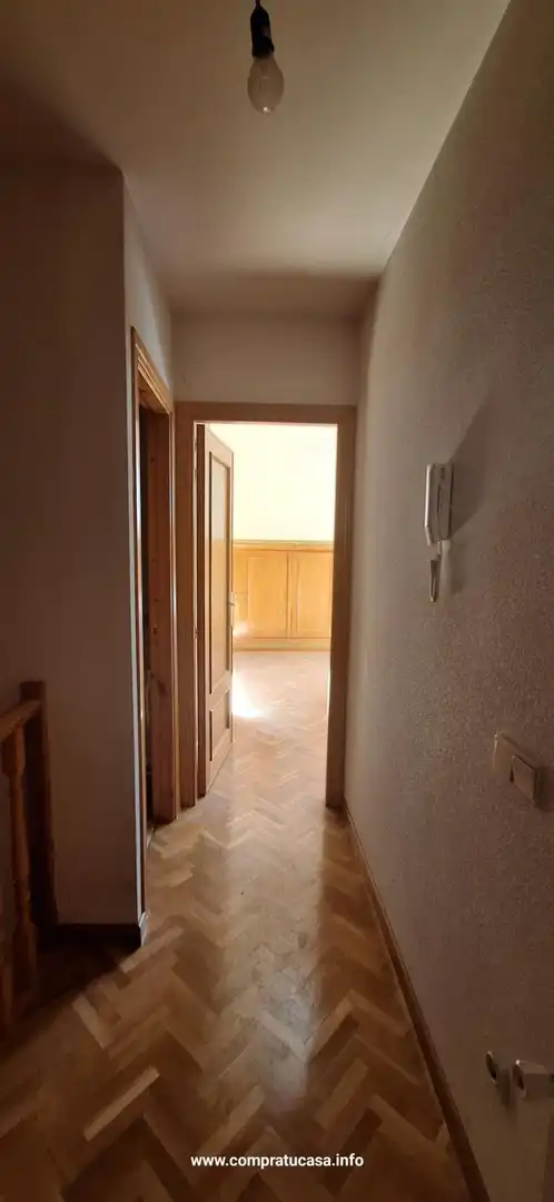 Piso en venta en Segovia con Calefacción, Jardín privado y Parquet