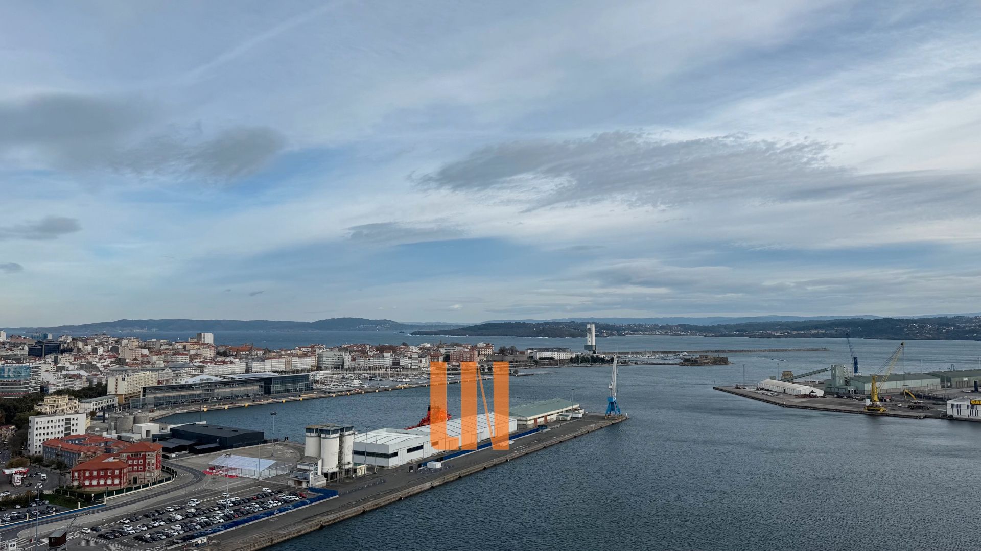 Vista exterior de Apartamento de alquiler en A Coruña Capital  con Calefacción, Parquet y Amueblado