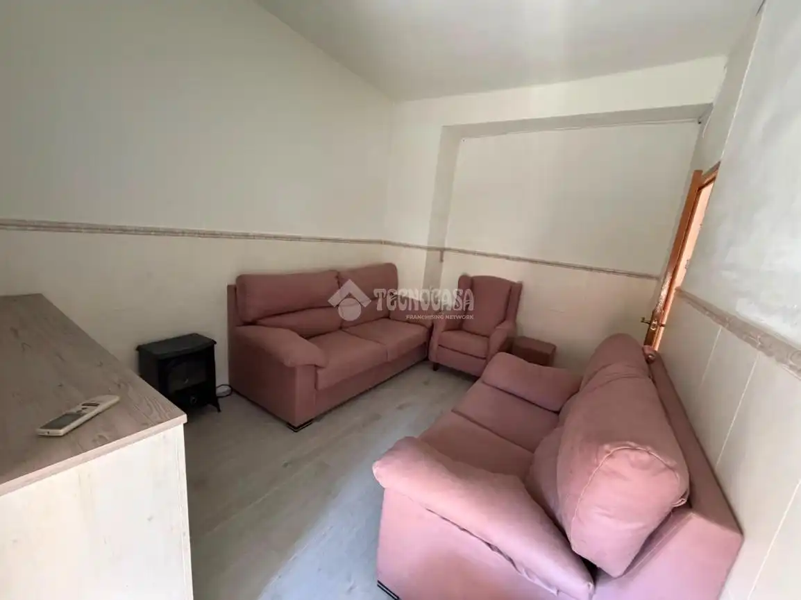 Casa adosada en venta en Torredonjimeno