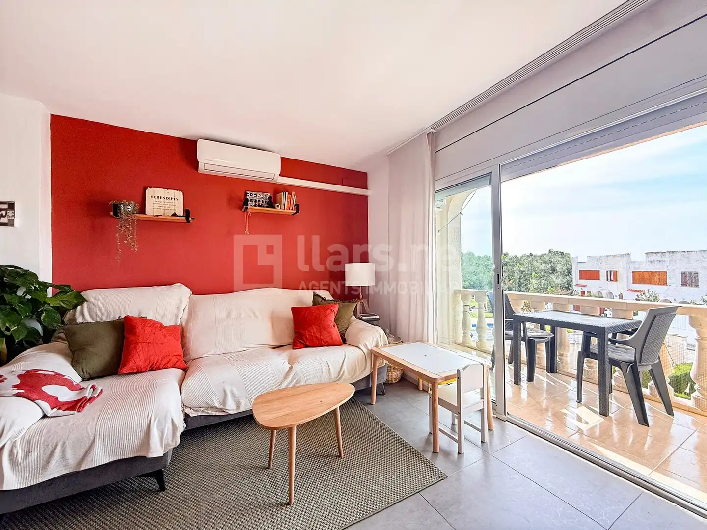 Sala d'estar de Casa adosada en venda en El Vendrell amb Aire condicionat, Calefacció i Terrassa