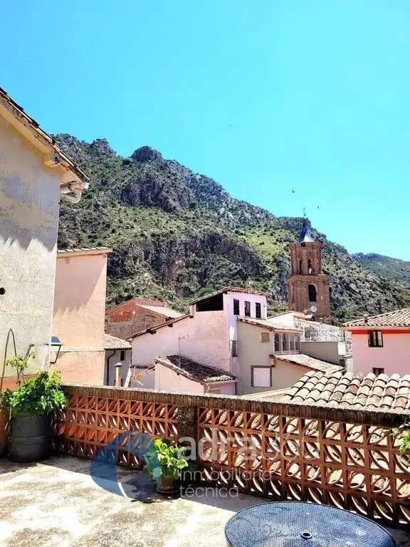 Vista exterior de Casa o xalet en venda en Arnedillo amb Calefacció, Jardí privat i Terrassa