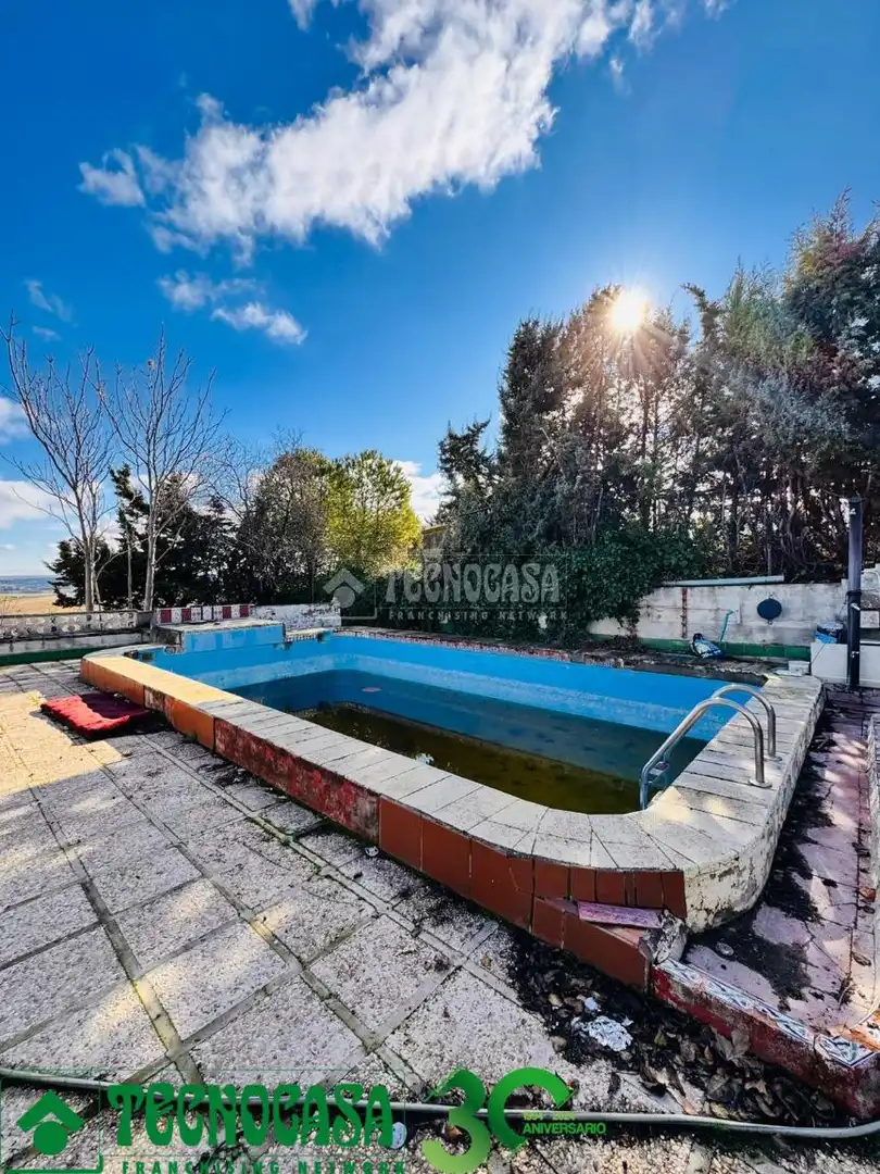Piscina de Casa o chalet en venta en Albarreal de Tajo con Calefacción