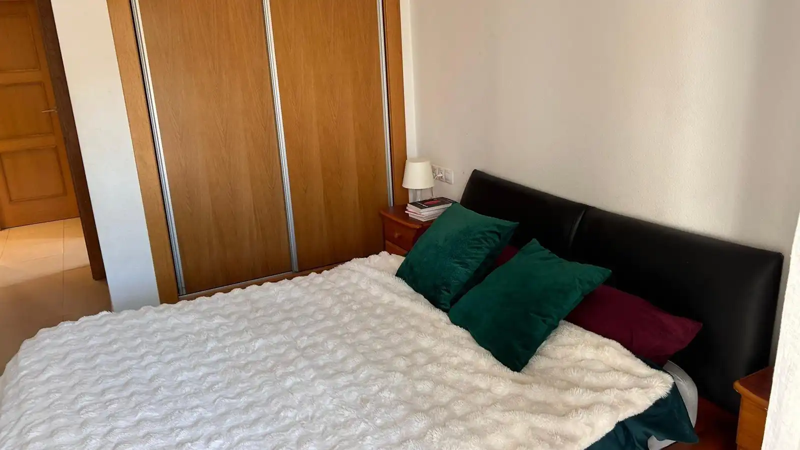 Dormitori de Pis de lloguer en Torre-Pacheco amb Aire condicionat, Calefacció i Jardí privat