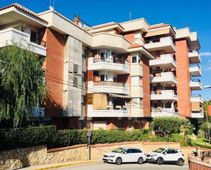 Vista exterior de Pis de lloguer en Corbera de Llobregat amb Calefacció, Parquet i Terrassa