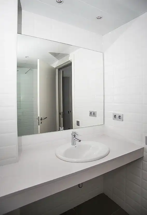 Bathroom of Flat for rent in Barcelona  with Terrace, Storage room and Oven