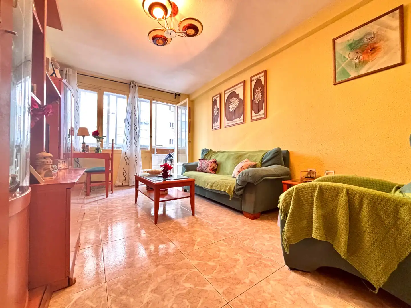 Sala de estar de Piso en venta en Alicante / Alacant con Aire acondicionado, Amueblado y Lavadora