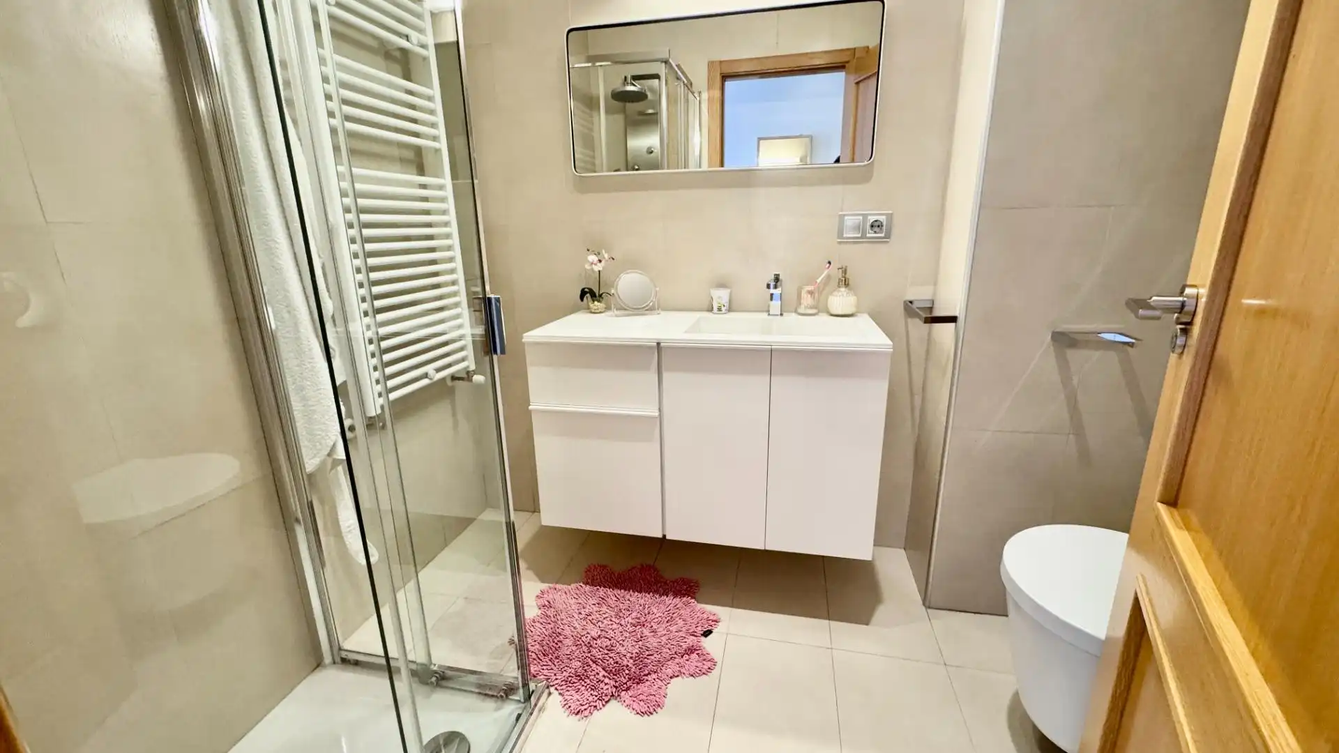 Flat for sale in Avenida Avenida de la Ilustración, 85, Campus de la Salud