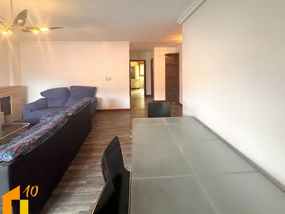 Wohnzimmer von Einfamilien-Reihenhaus zum Verkauf in Belorado mit Heizung und Terrasse