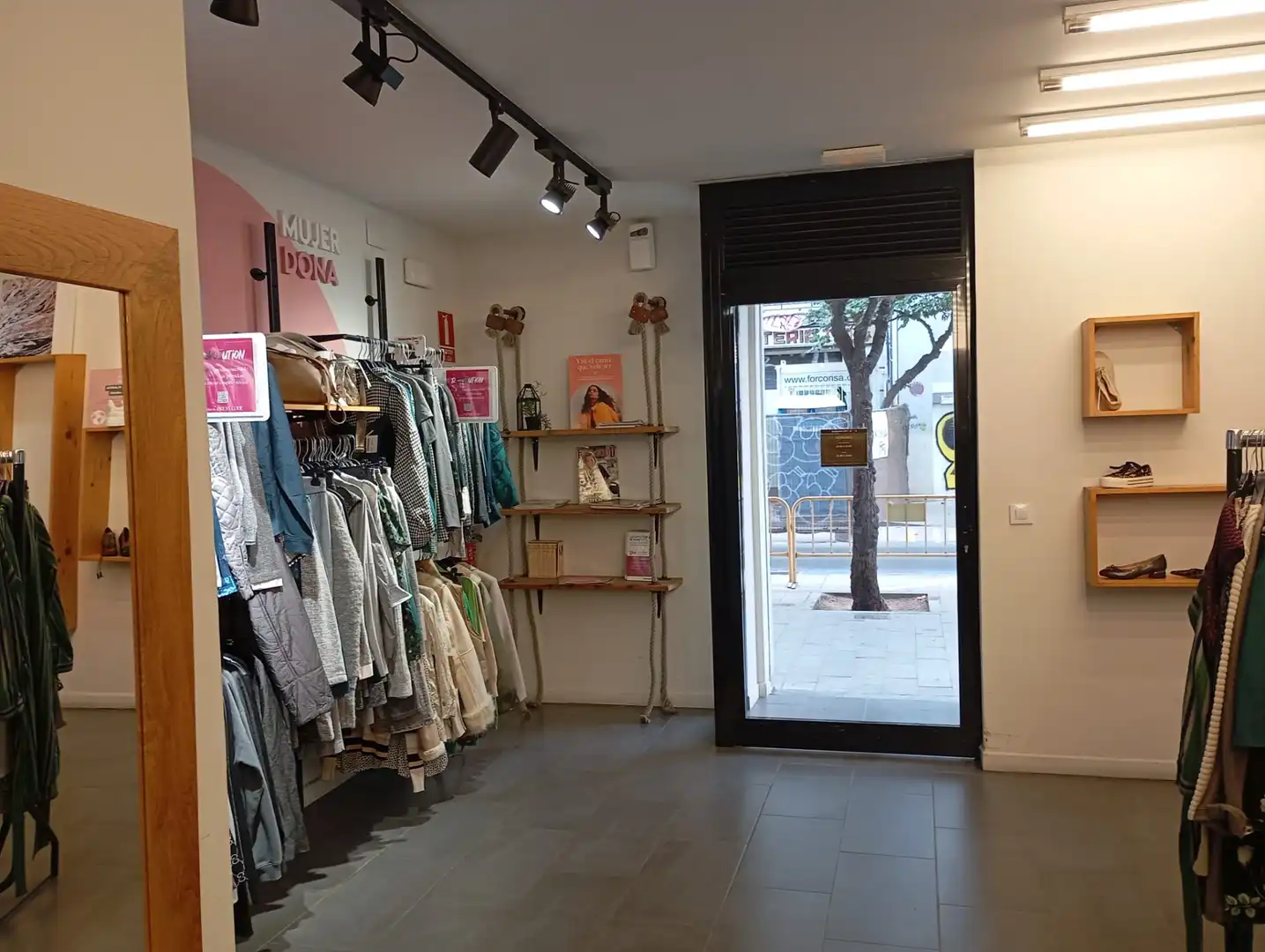 Local comercial en venda a L'Eixample, imagen 11