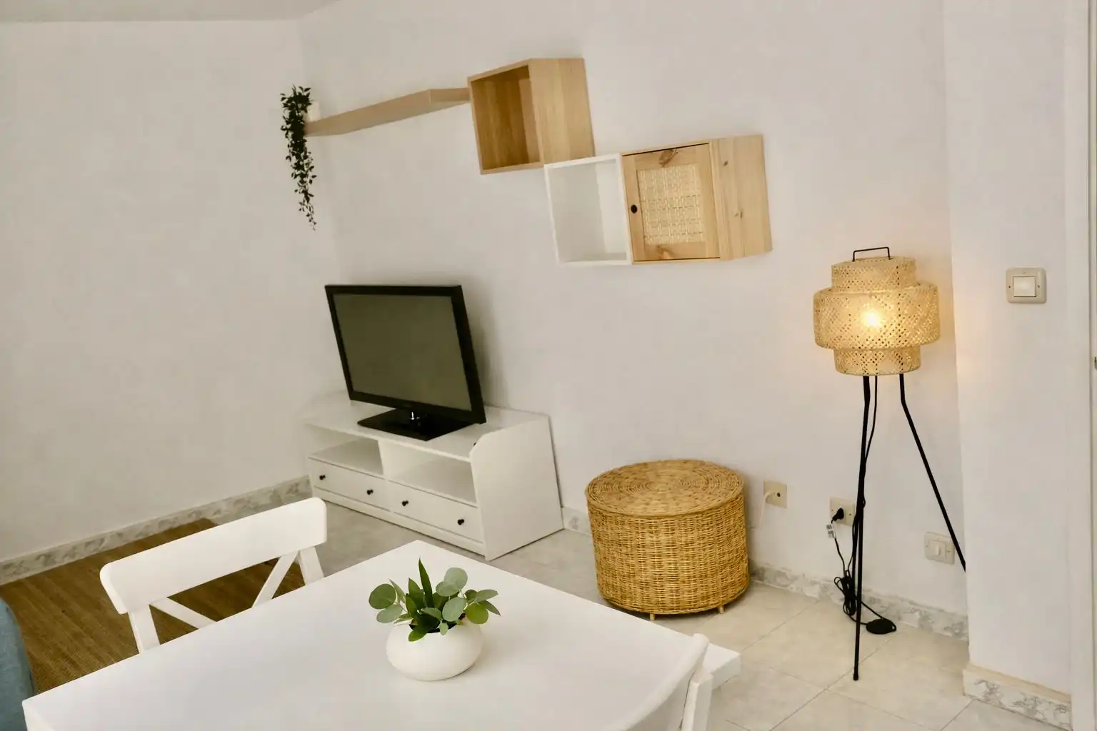 Living room of Flat for sale in Ferrol  with Heating, Storage room and Furnished