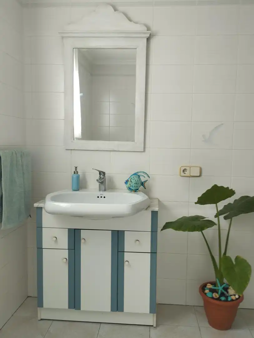 Baño de Piso para compartir en Ayora